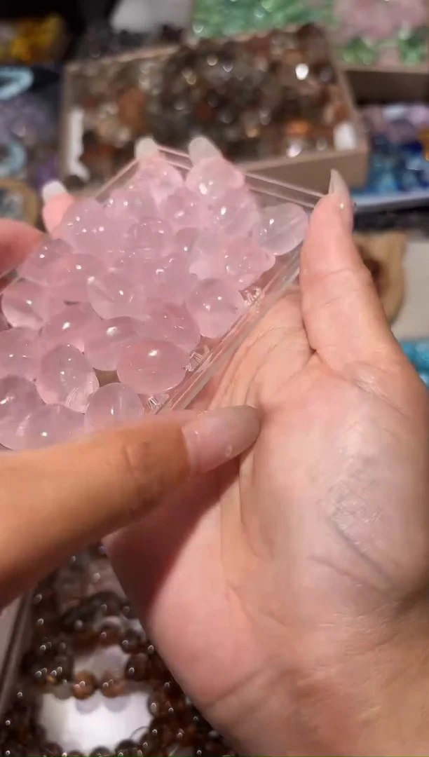 水晶手串未镶嵌特级粉水晶KT猫一个宽卡17