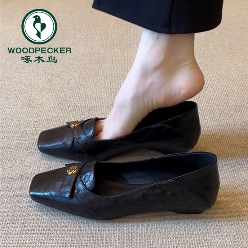 啄木鸟法式单鞋女夏秋新款山茶花乐福鞋通勤百搭浅黑色头玛丽珍鞋
