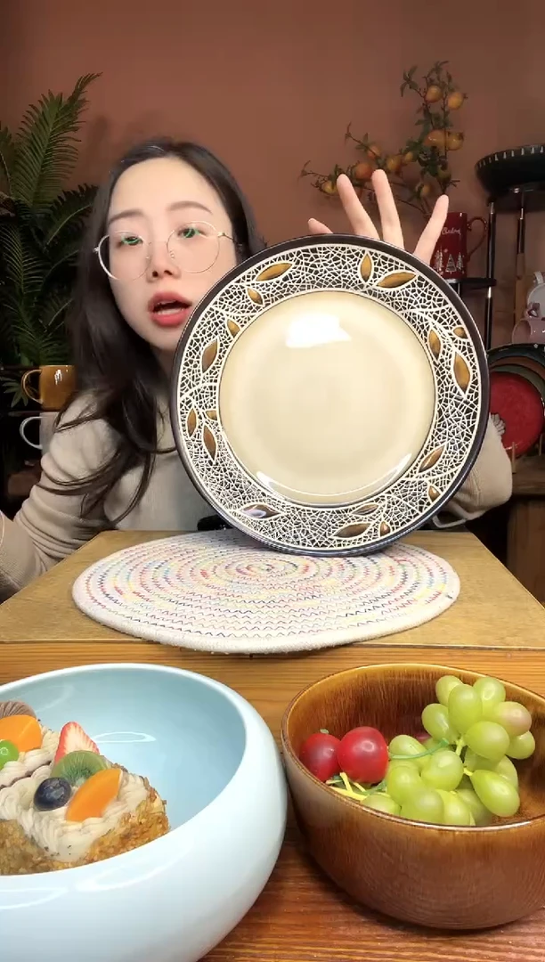 陶瓷11.3英寸手绘树叶大盘子  微瑕疵