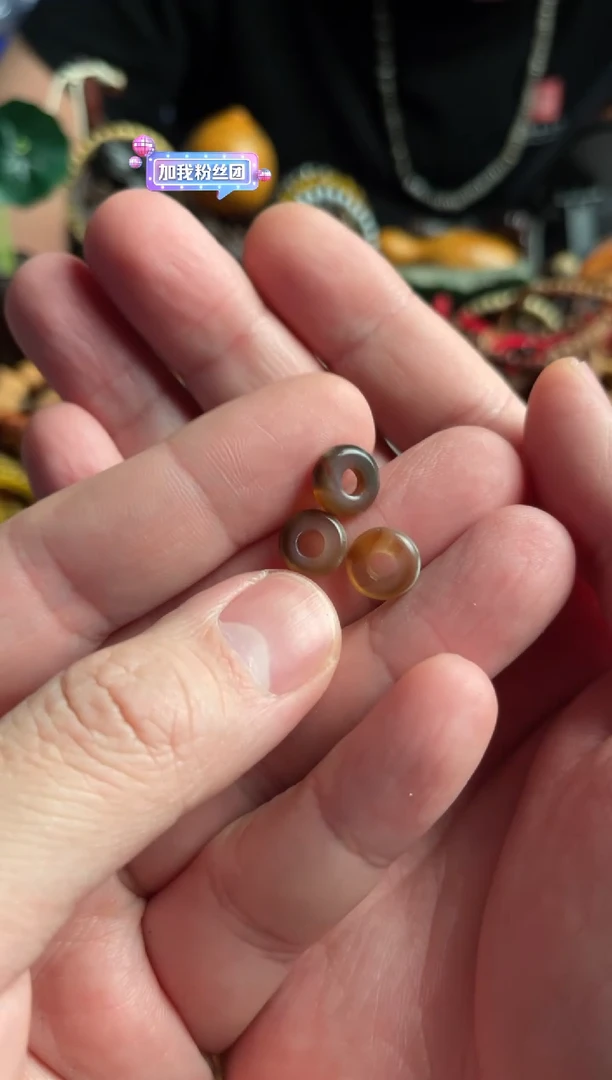 【闪购商品】玛瑙/玉髓.未镶嵌王胖子文玩面包圈冰透随机发货三颗