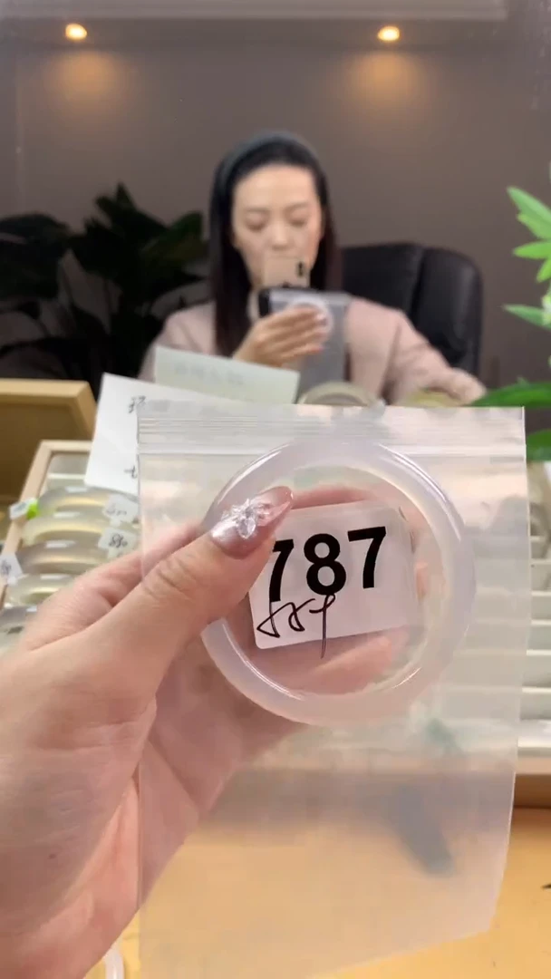 【闪购商品】玛瑙/玉髓手镯未镶嵌787