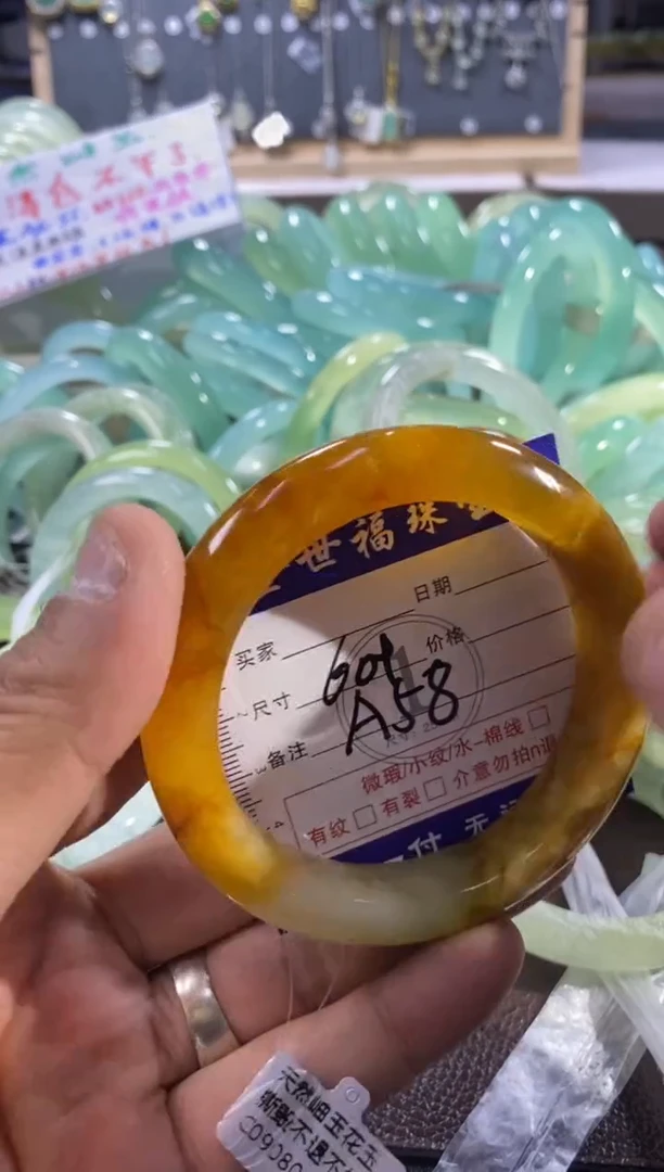 未镶嵌蛇纹石玉手镯1