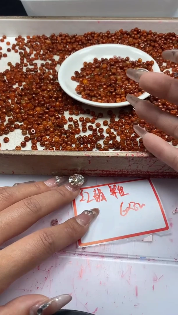 【闪购商品】翡翠颈饰未镶嵌w924红翡算盘6*3mm*30颗