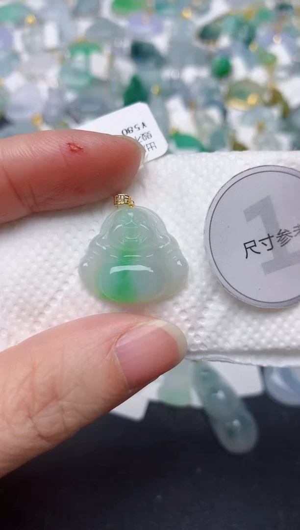 颈饰18K金镶嵌翡翠天然缅甸A货翡翠