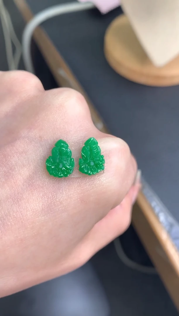 未镶嵌定制翡翠一对白菜