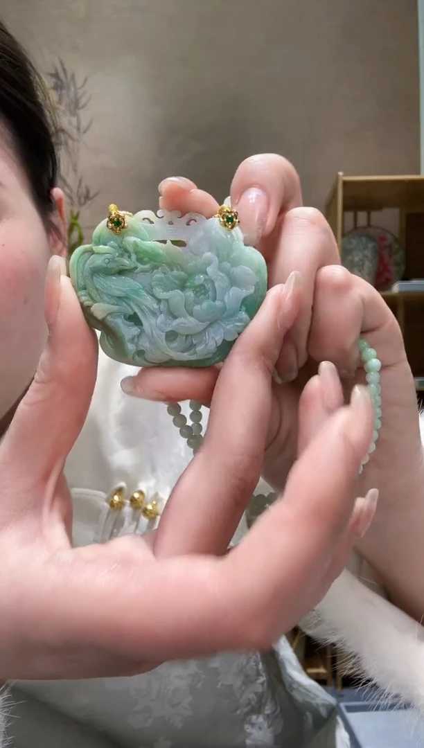 【闪购商品】翡翠颈饰未镶嵌吊坠