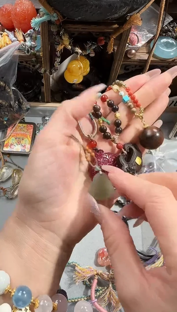 未镶嵌吊坠(赠链)玛瑙/玉髓小**?13213223