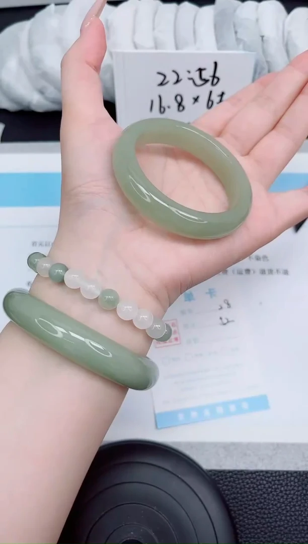 石英质玉手镯未镶嵌28-52