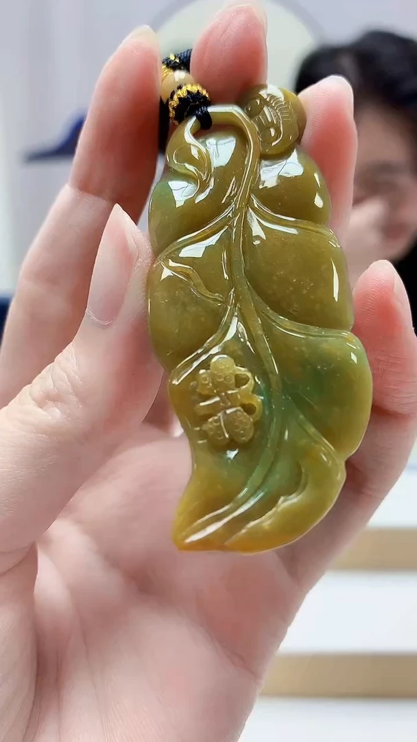 未镶嵌定制翡翠5060zm-毛货挂件叶子62