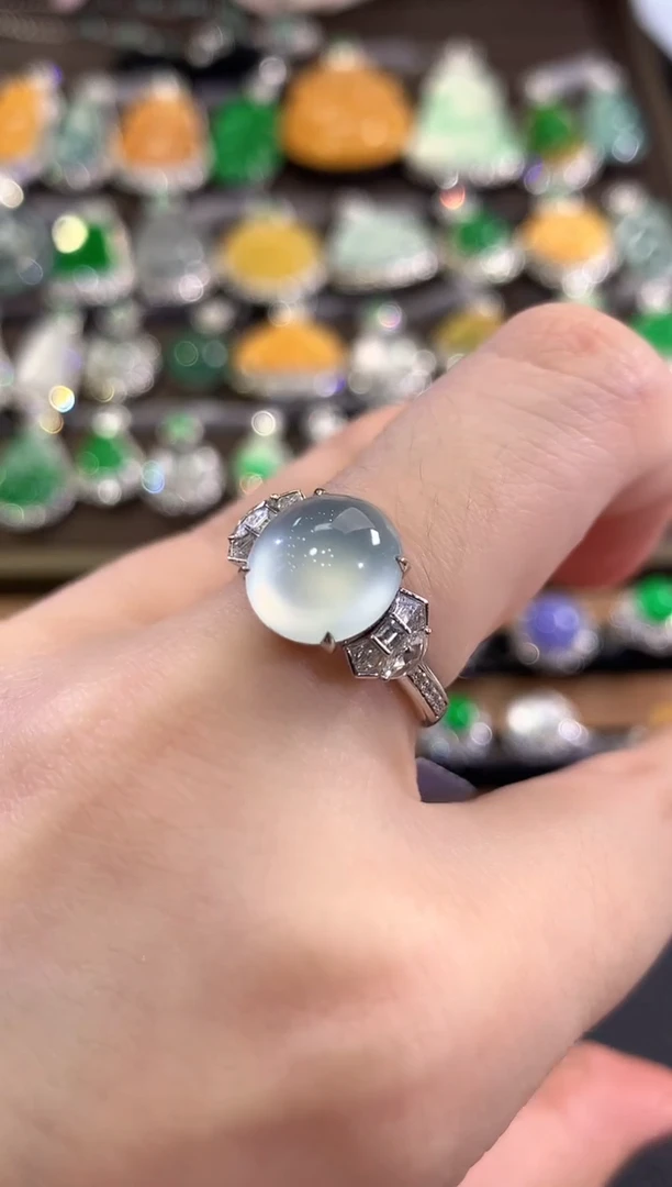 18K金镶嵌戒指翡翠C33