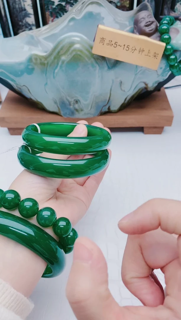 【闪购商品】玛瑙/玉髓手镯未镶嵌玛瑙手镯