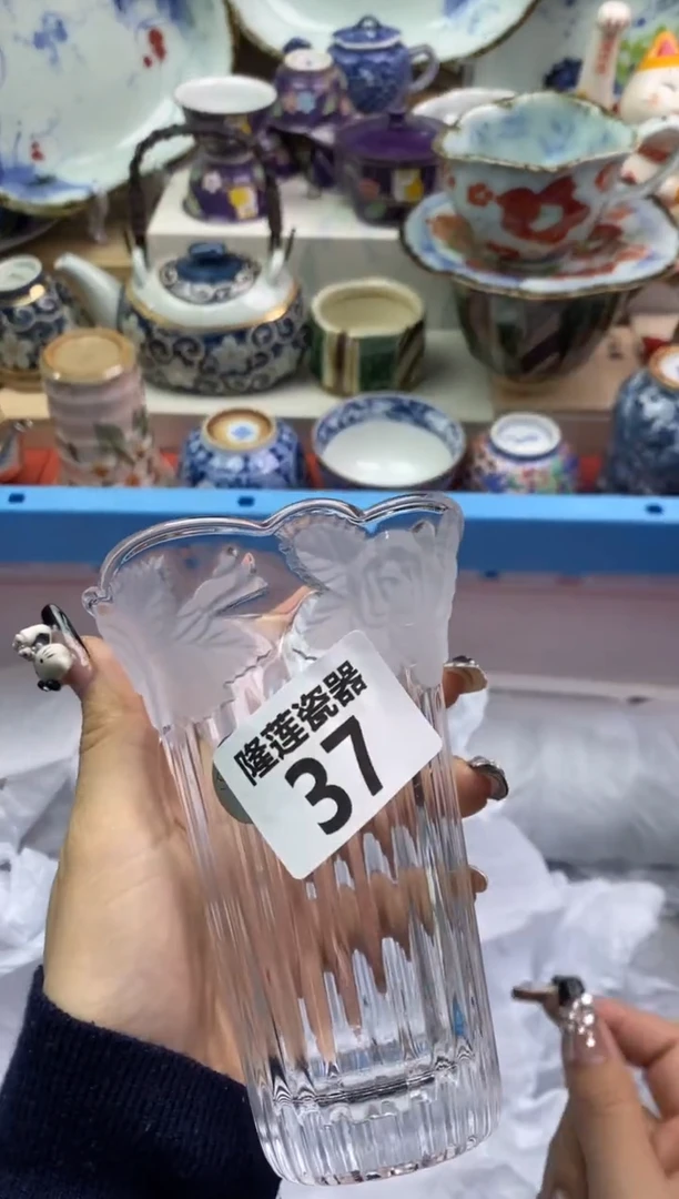 【闪购商品】瓷片隆莲瓷器欢迎大家
