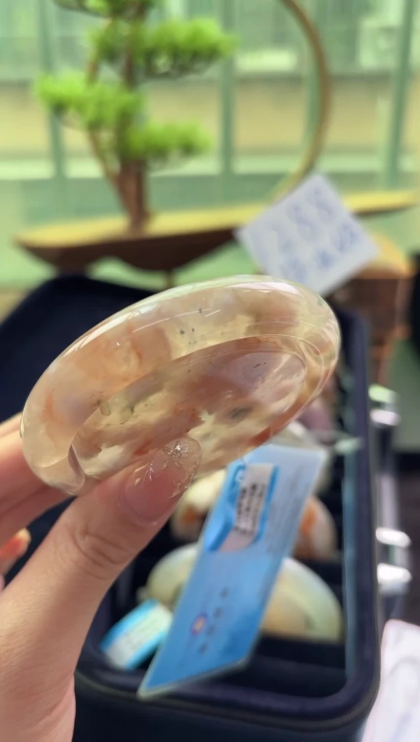 未镶嵌手镯石英质玉C198(56圈赠送镯心)