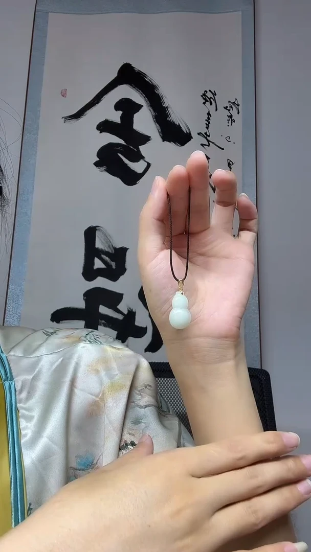 吊坠(不含链)银S925镶嵌翡翠葫芦