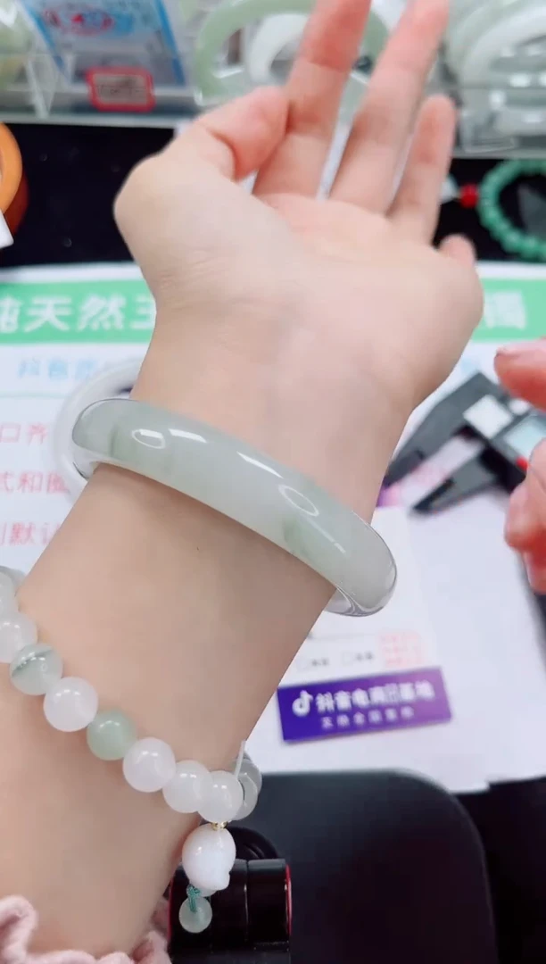 未镶嵌手镯石英质玉259-55/56