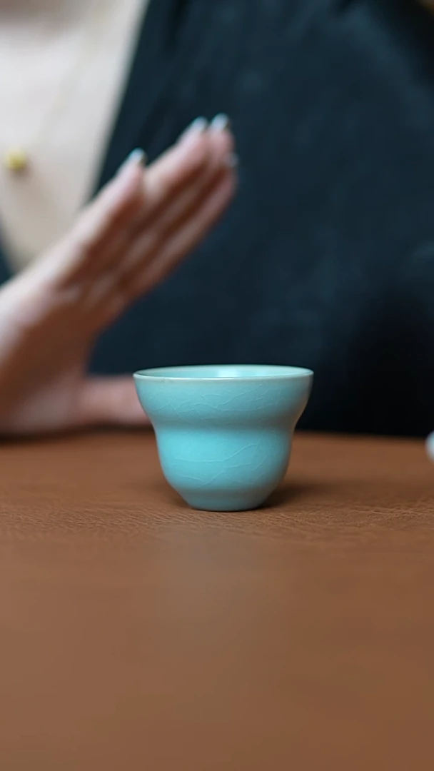 瓷片仿古天青小葫芦杯微瑕