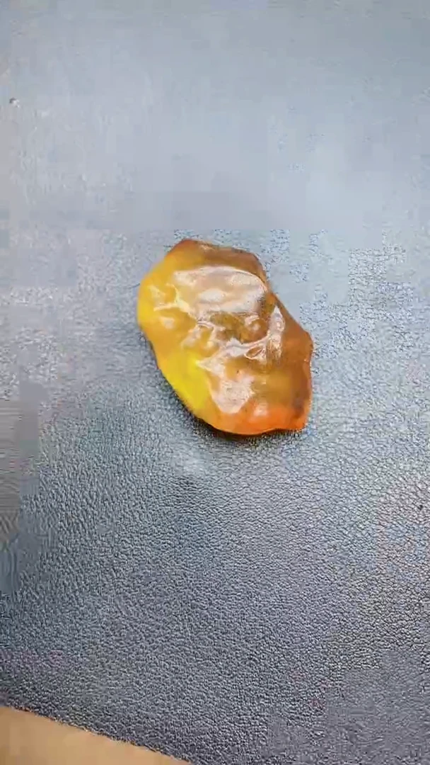 未镶嵌定制琥珀随型