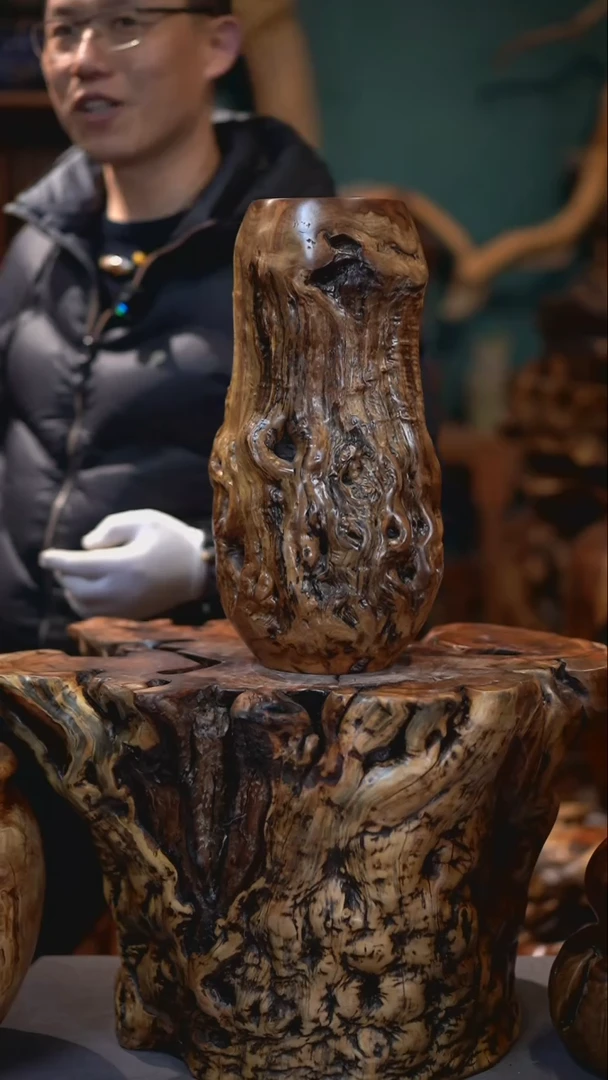 【闪购商品】枣木雷击枣木龙纹广口瓶