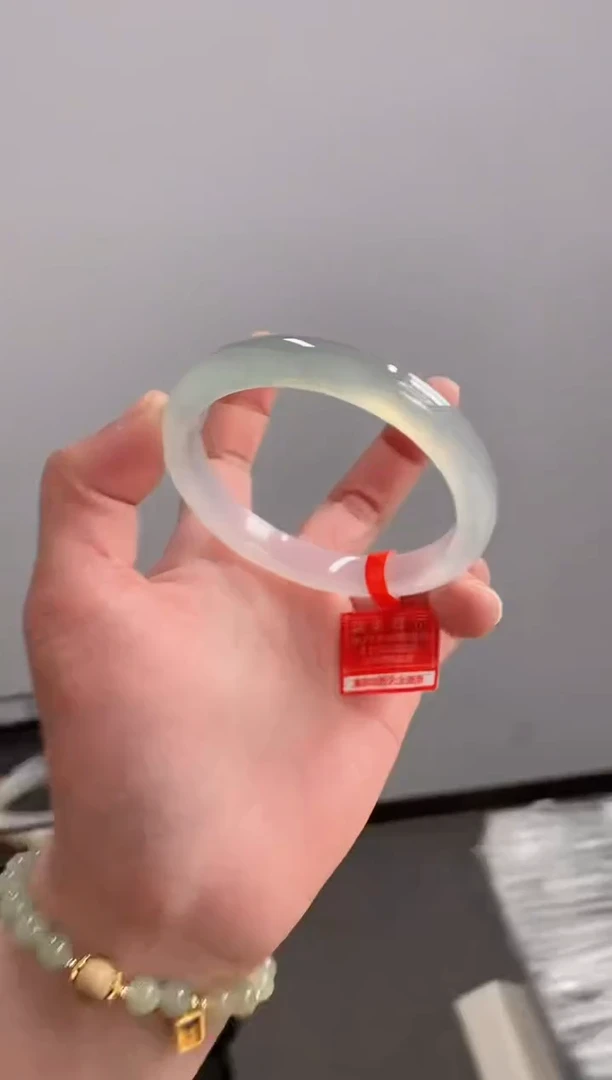 【闪购商品】玛瑙/玉髓手镯未镶嵌57-58圈