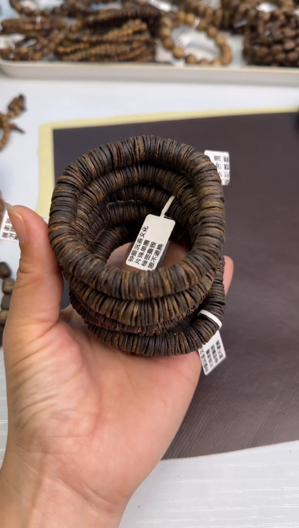 【闪购商品】沉香手串沉水级张勺子虫漏皮油10mm多样性发1