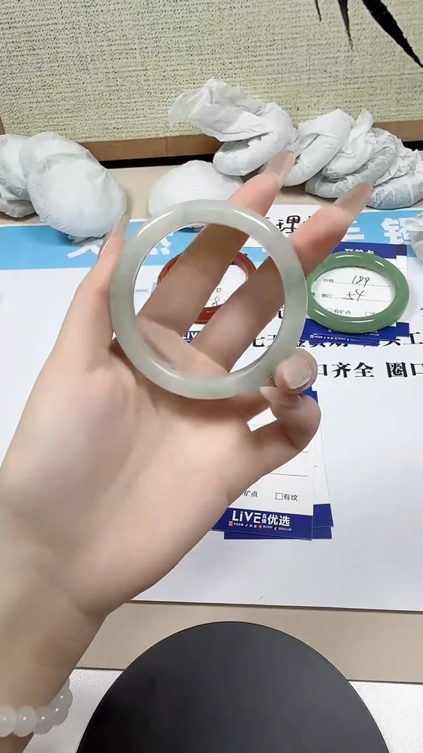 未镶嵌手镯石英质玉天然未镶嵌玉石手镯41-54.5