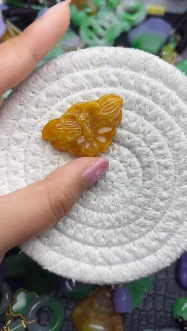颈饰未镶嵌翡翠缅甸翡翠吊坠