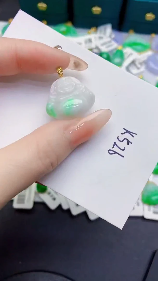 颈饰未镶嵌翡翠缅甸天然翡翠A货