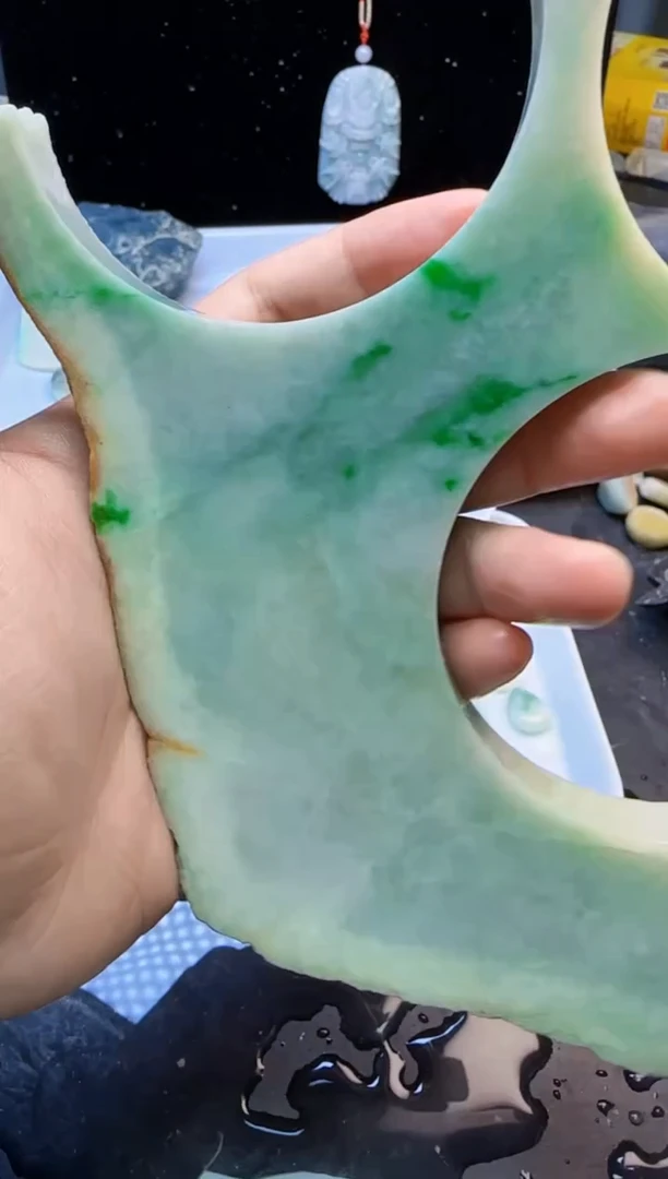 颈饰未镶嵌翡翠文***儿008天然A货翡翠