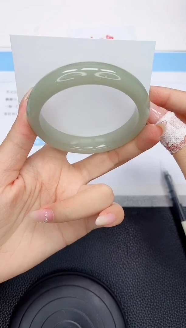 石英质玉手镯未镶嵌137-58.8