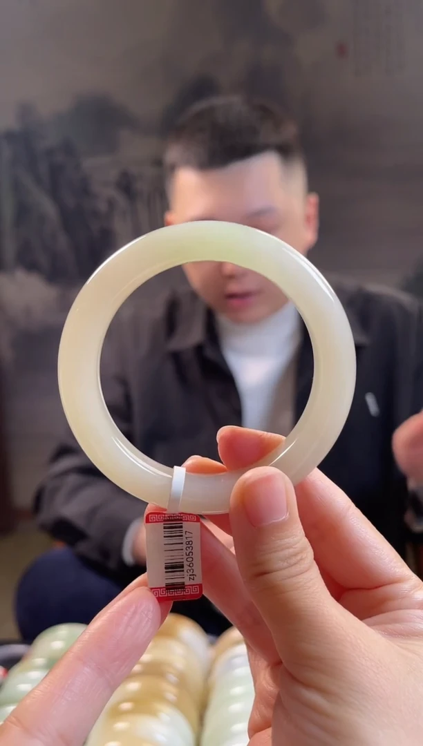 未镶嵌手镯和田玉57-58圈口3817