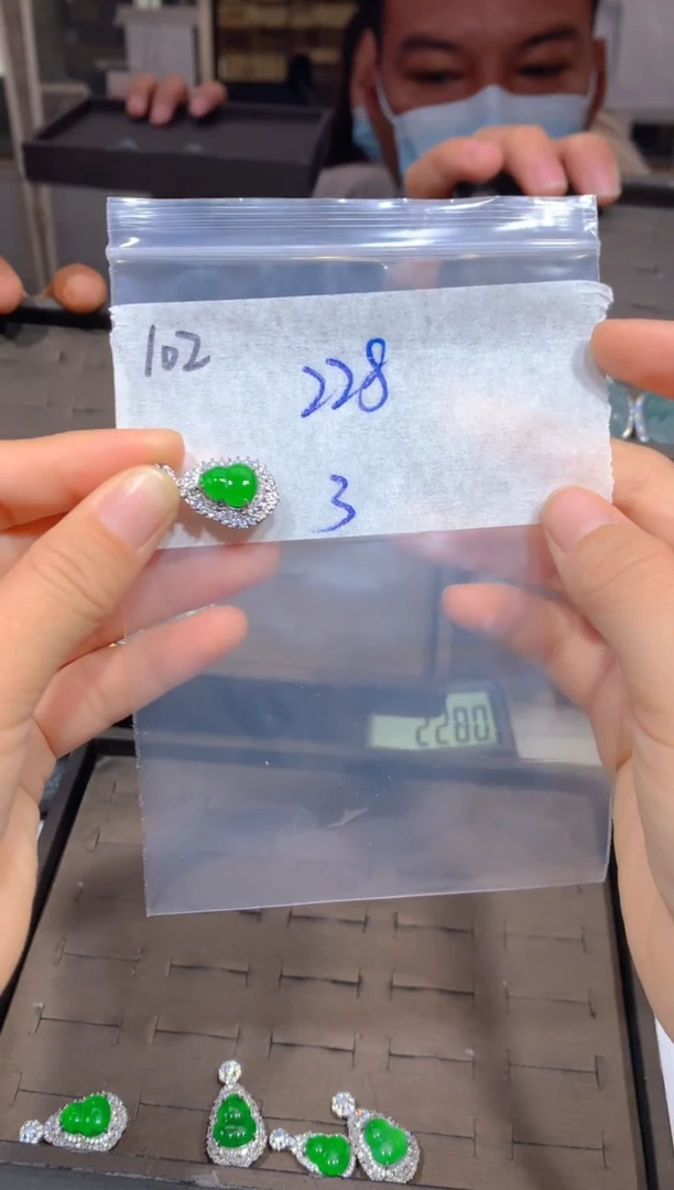 【闪购商品】定制翡翠未镶嵌102吊坠多样性拍一发一毛货定制抛光