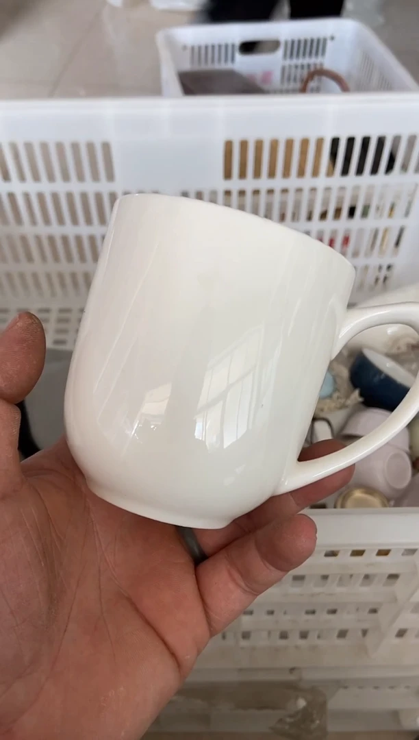 无运费险有瑕疵的摄影的产品有使用过的痕迹有点脏介意勿拍