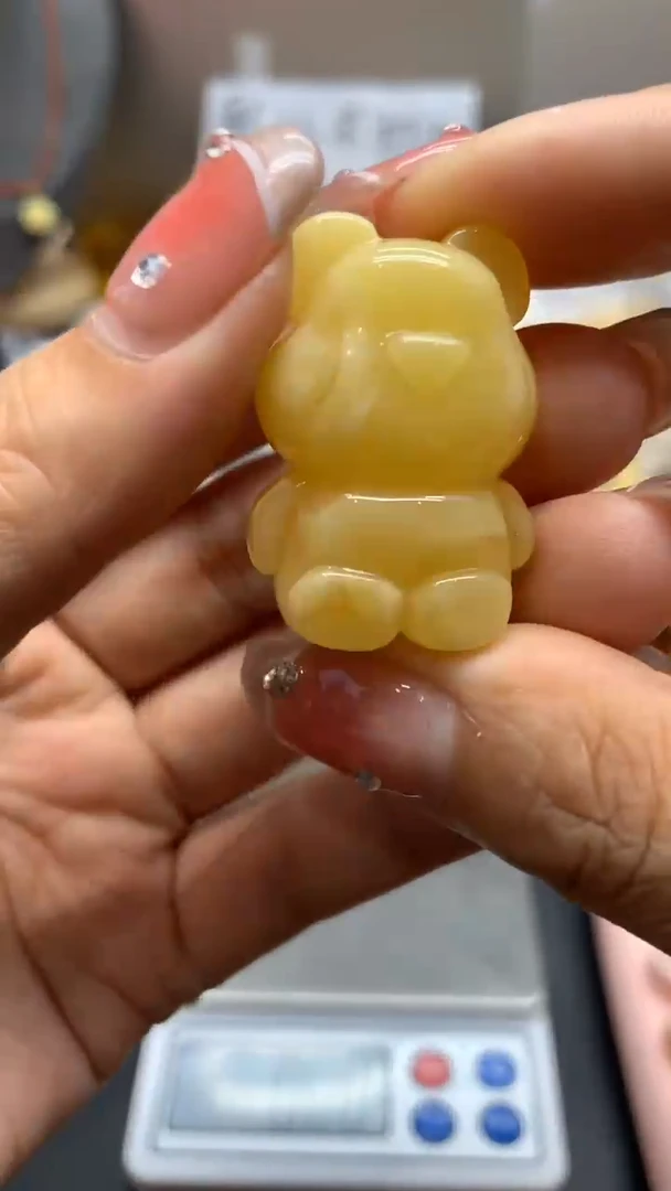 未镶嵌琥珀珠宝奇石851
