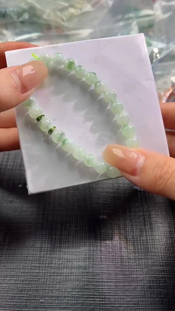 【闪购商品】翡翠手串未镶嵌100639352