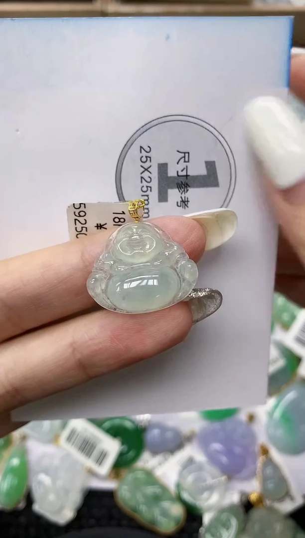 颈饰18K金镶嵌翡翠11111111111