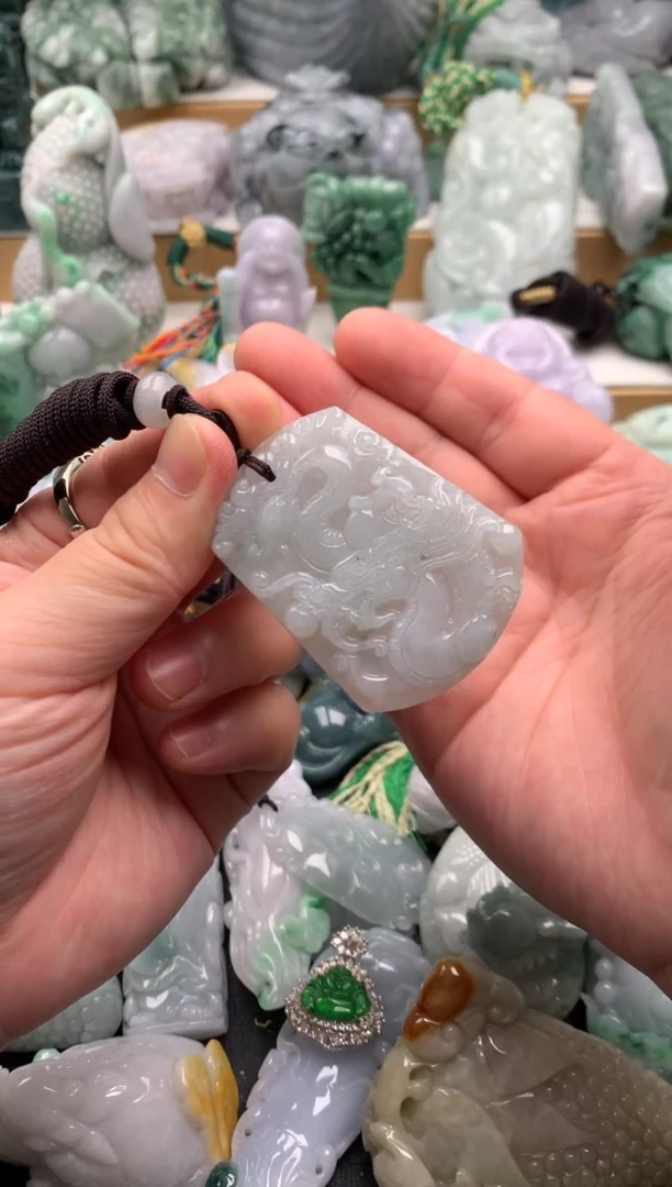 吊坠(不含链)未镶嵌翡翠1