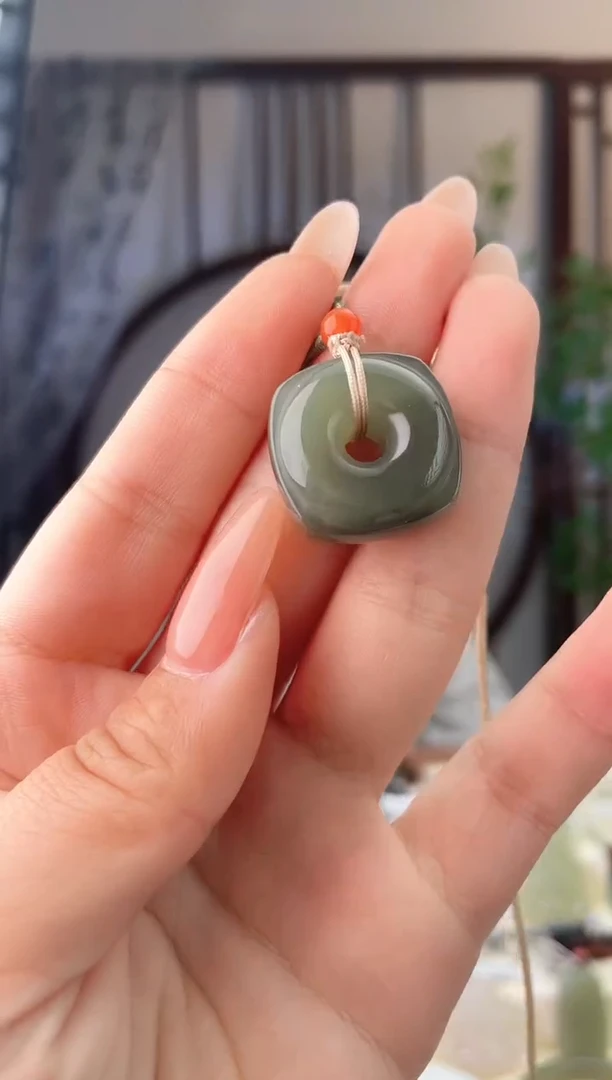 颈饰未镶嵌和田玉扣 xp