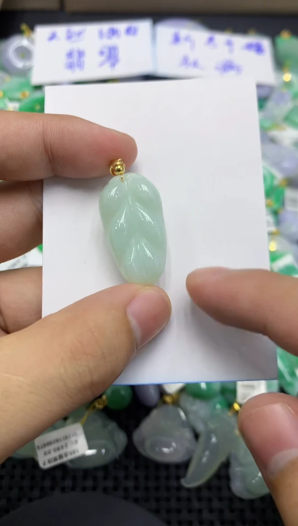 颈饰未镶嵌翡翠天然缅甸翡翠A货