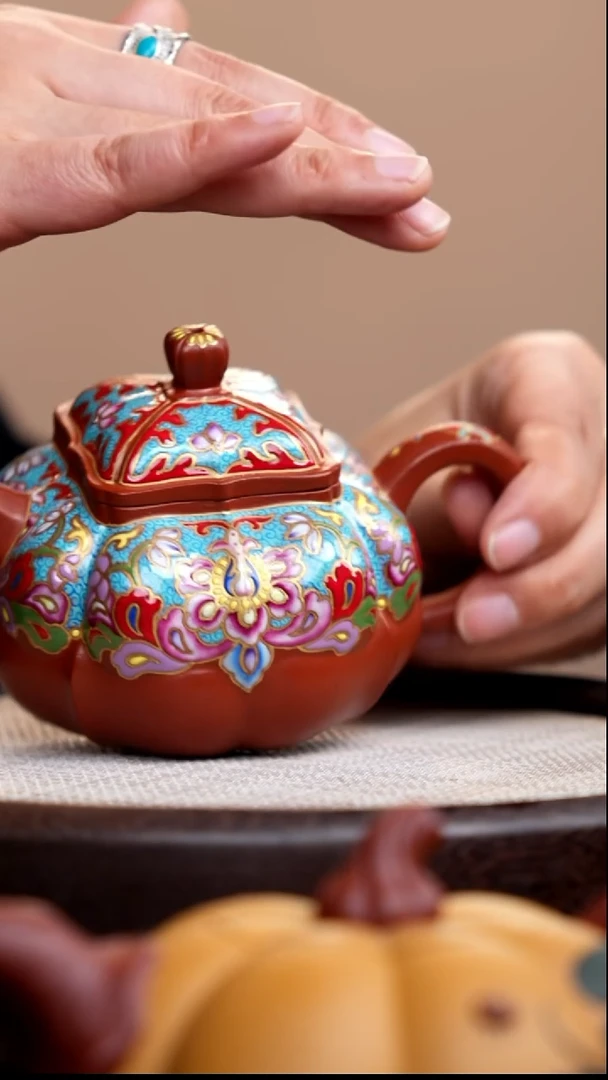 茶壶紫砂大红袍筋囊富贵珐琅彩