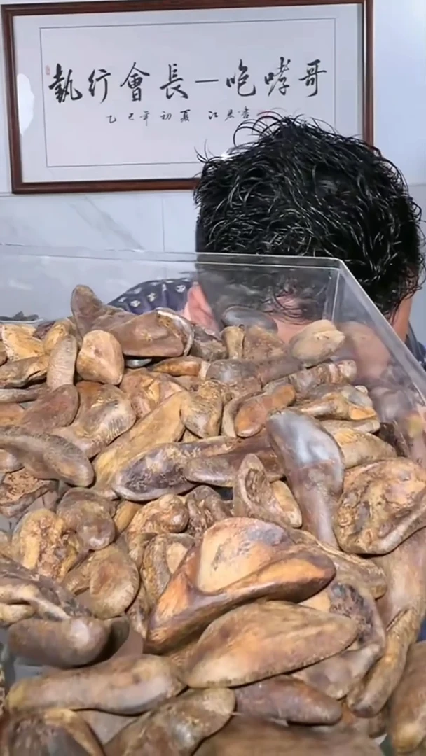 沉香吊坠a13号包头发一粒多样性发一