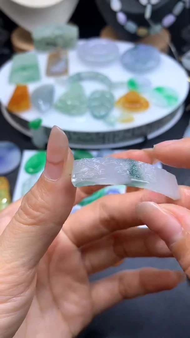 【闪购商品】定制翡翠未镶嵌翡翠