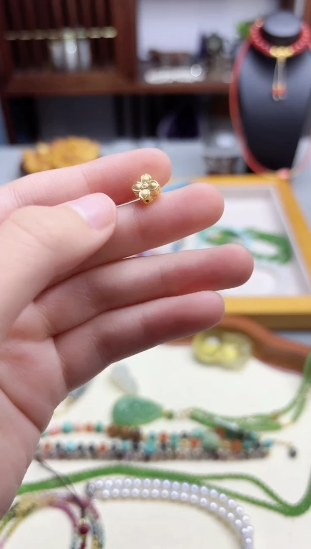 颈饰18K金18K金花配饰ZX