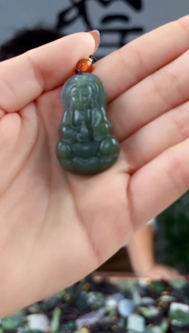 未镶嵌和田玉挂件拍一发一，多样性发货