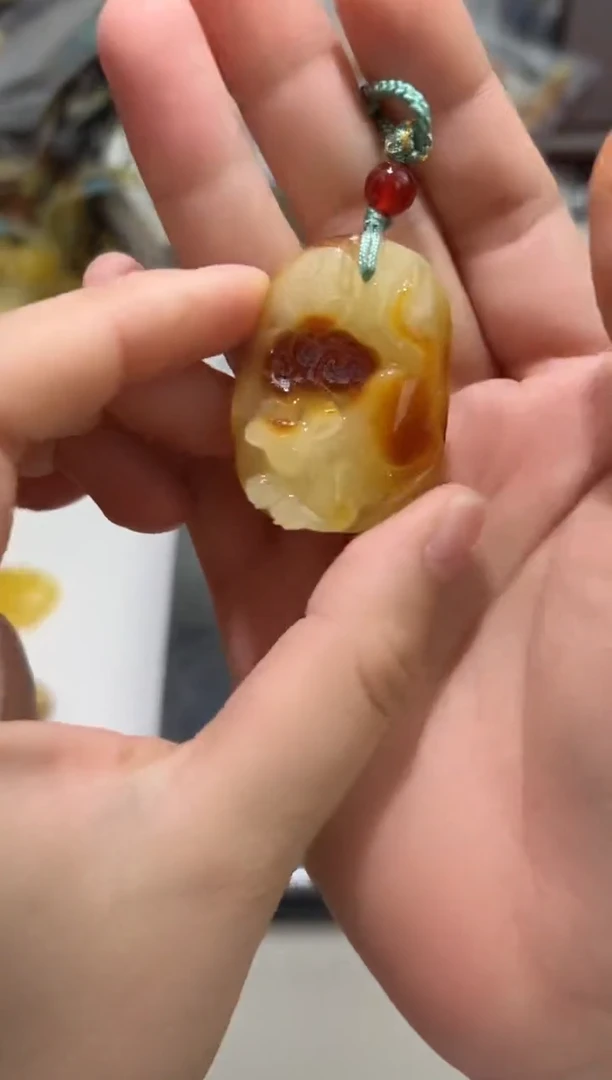 裸石琥珀未镶嵌琥珀蜜蜡吊坠