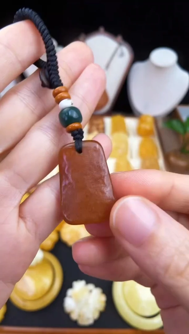 琥珀未镶嵌珠宝奇石柒月