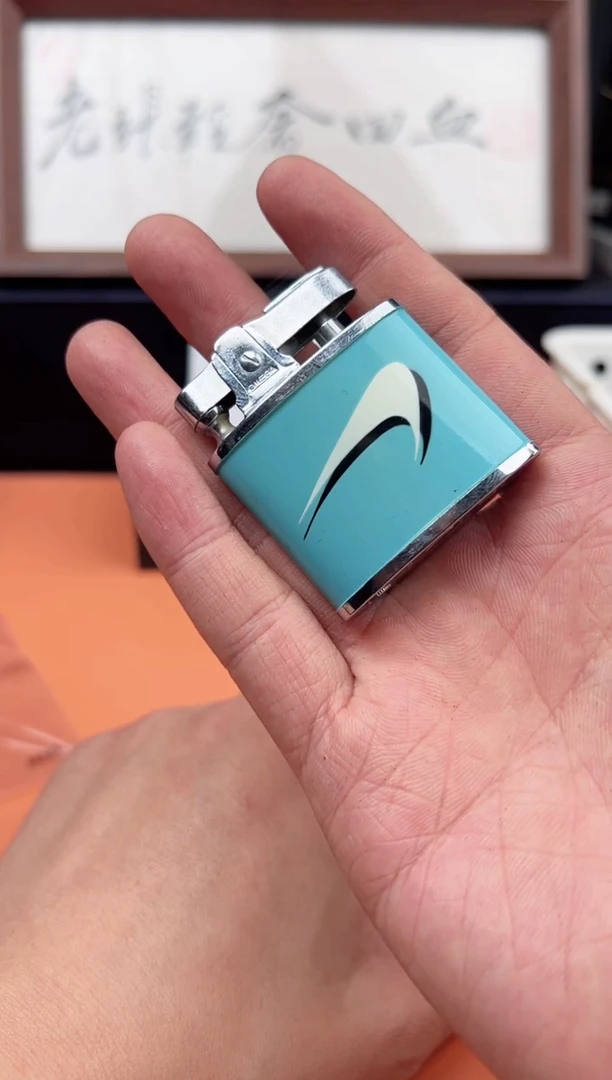 添**你【老张回血】中古打火机