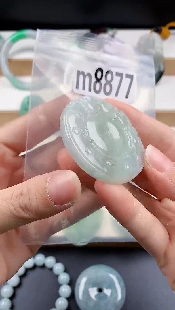 颈饰未镶嵌翡翠天然翡翠吊坠挂件