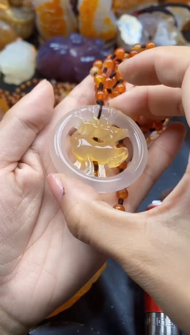 未镶嵌1玛瑙/玉髓云****家ll