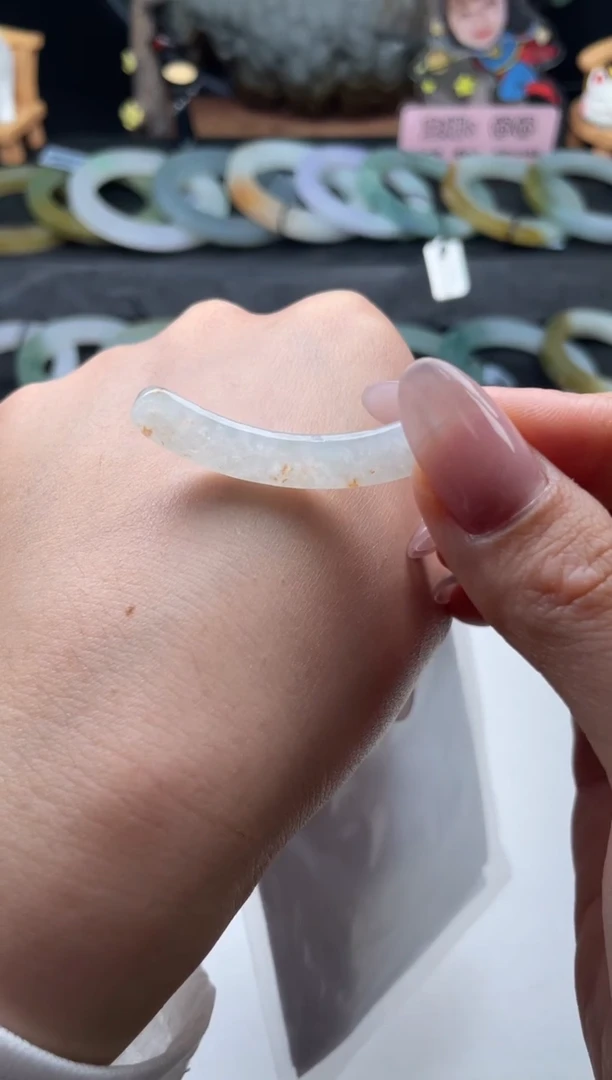 颈饰未镶嵌翡翠玉衡