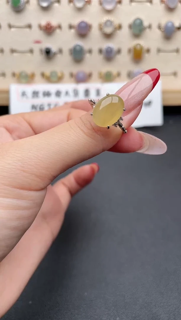【闪购商品】翡翠戒指银S925镶嵌一物一证一礼盒